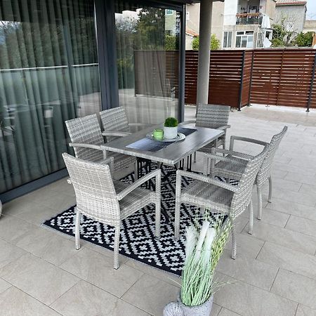 Luxury Apartment Imperia Veglia Exterior foto