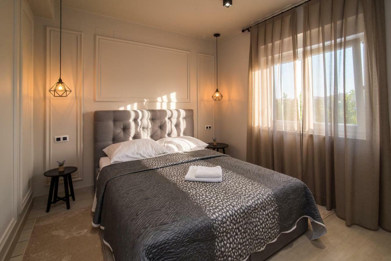 Luxury Apartment Imperia Veglia Exterior foto