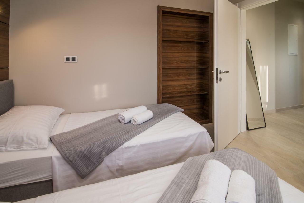 Luxury Apartment Imperia Veglia Exterior foto