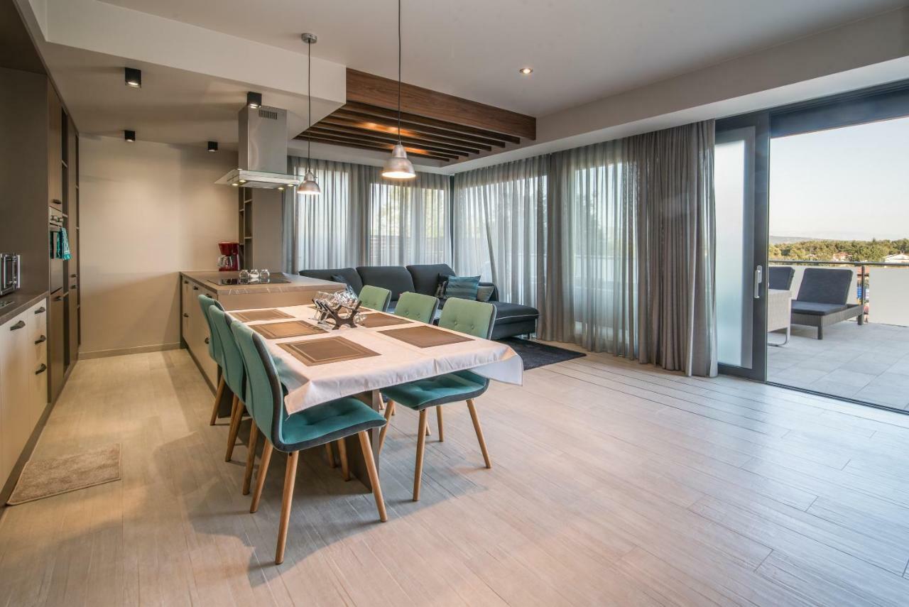 Luxury Apartment Imperia Veglia Exterior foto